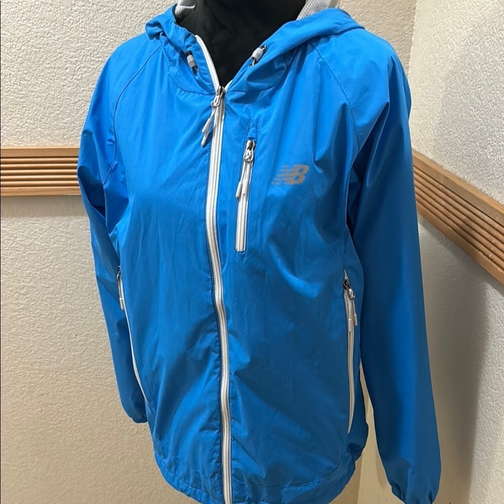 New Balance Size L Blue Hooded Windbreaker Jacket!!! - Picture 5 of 8
